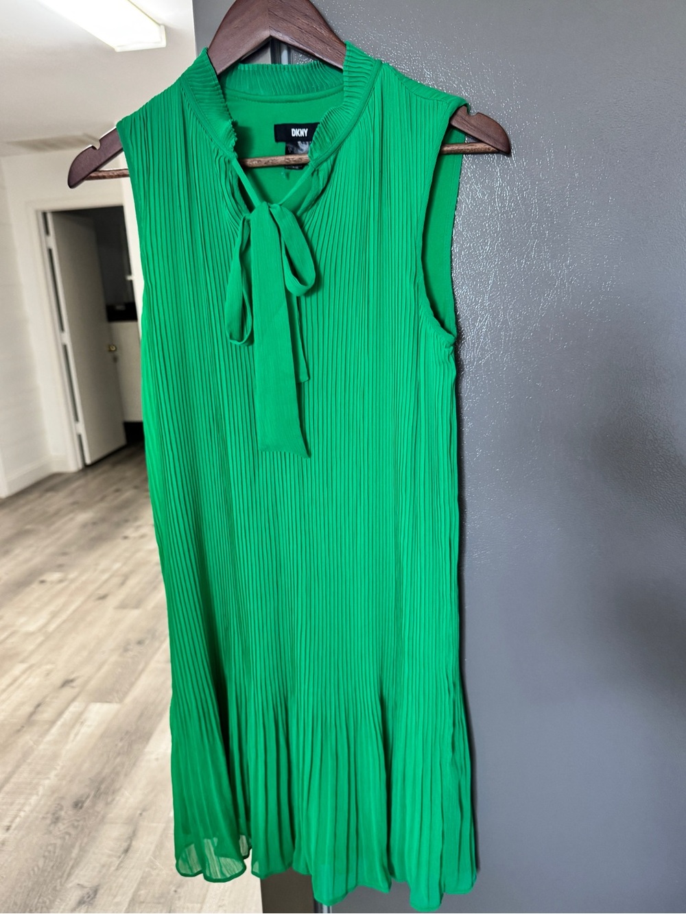 DKNY Emerald Green Pleated Tie-Front Sleeveless Dress